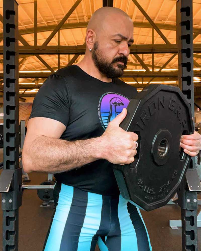 Navigating Pushback Against Men Wearing Tights at the Gym: 3 Tips